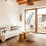 Homes Modern Cozy Townhouse With 2 Bedrooms And Patio In The Old Town Tatil Evi