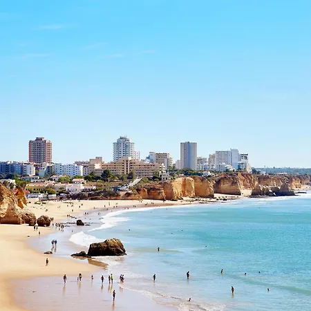 Homes Modern Cozy Townhouse With 2 Bedrooms And Patio In The Old Town Semesterbostad Portimão