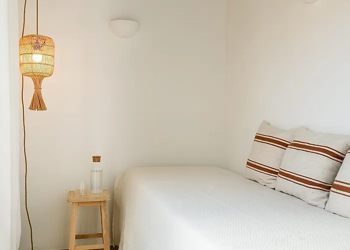 Homes Modern Cozy Townhouse With 2 Bedrooms And Patio In The Old Town Portimão