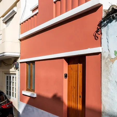 Homes Modern Cozy Townhouse With 2 Bedrooms And Patio In The Old Town Portimao