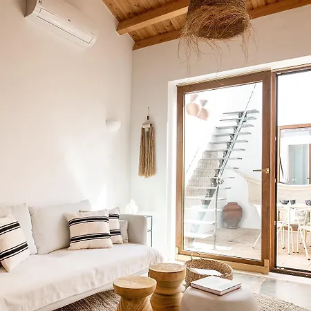 Homes Modern Cozy Townhouse With 2 Bedrooms And Patio In The Old Town Holiday home Portimao